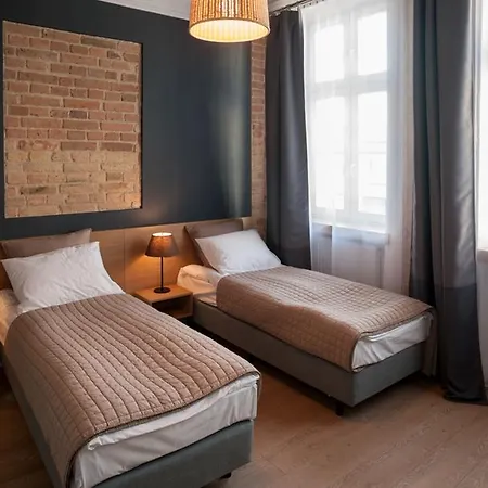 Hotel Qbatura Cafe &