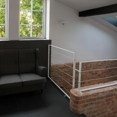 מלון Qbatura Cafe & Ciechanów