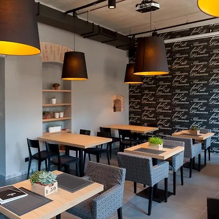 Qbatura Cafe & 4* Ciechanów