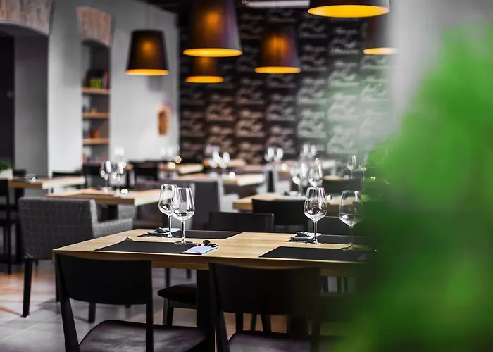 Qbatura Cafe & Hotel Ciechanów